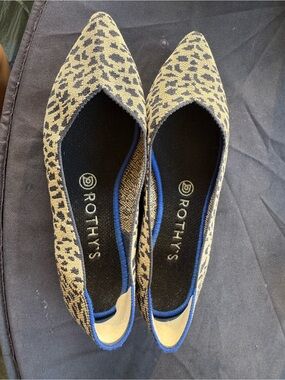 Rothy’s Leopard The Point Flats Women's Shoes  Rothys 8.5